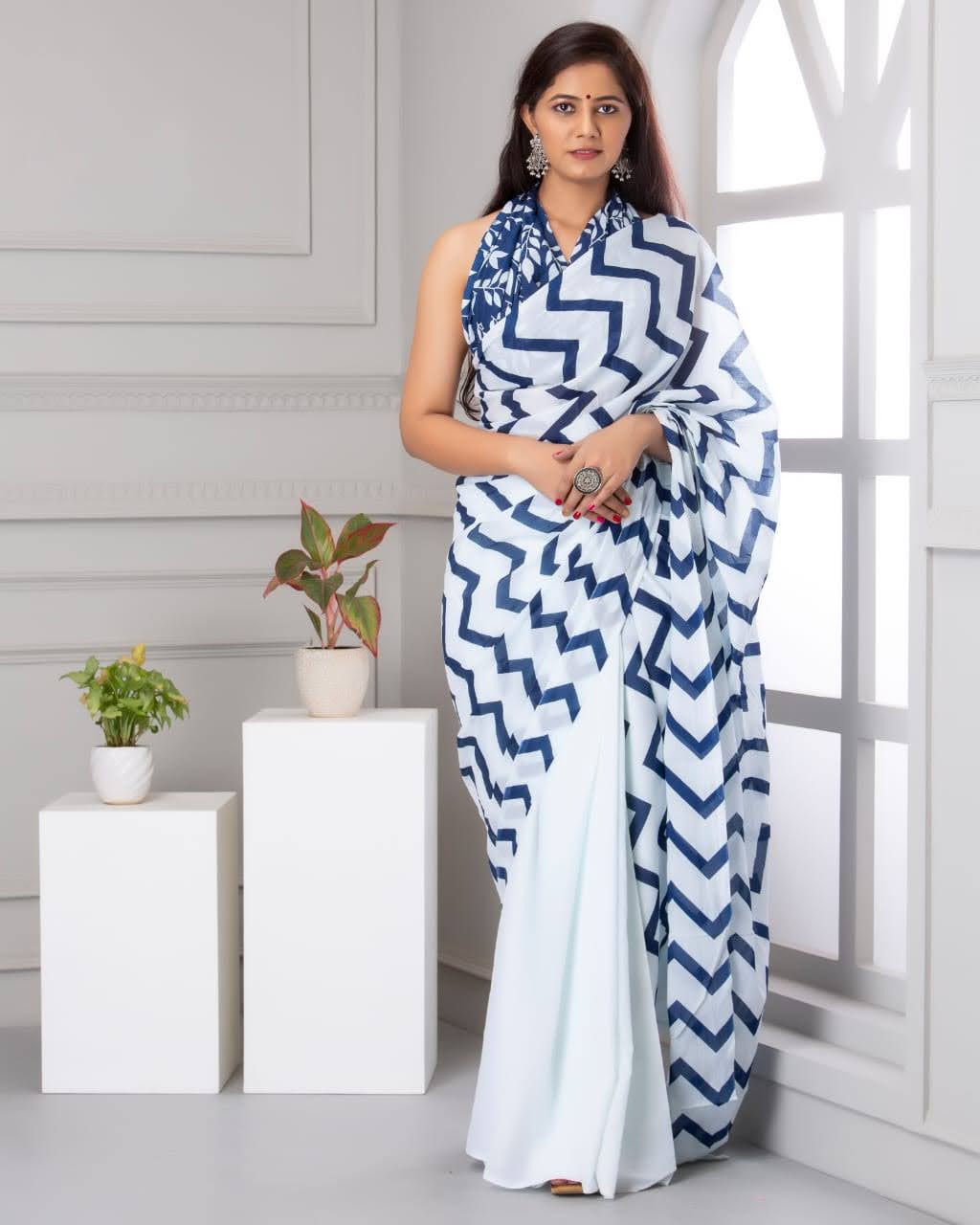 Buy premium Kanchi cotton and silk sarees online from Kankatala | Kankatala